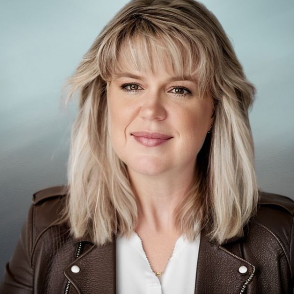 Annette Gabriel